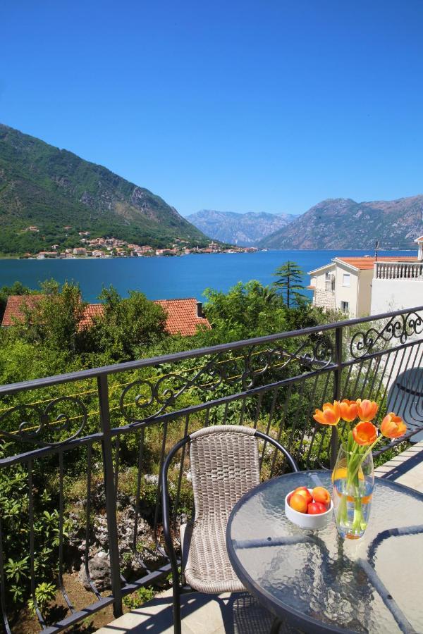 Apartments Jovanovic - Alkima Kotor Exteriör bild