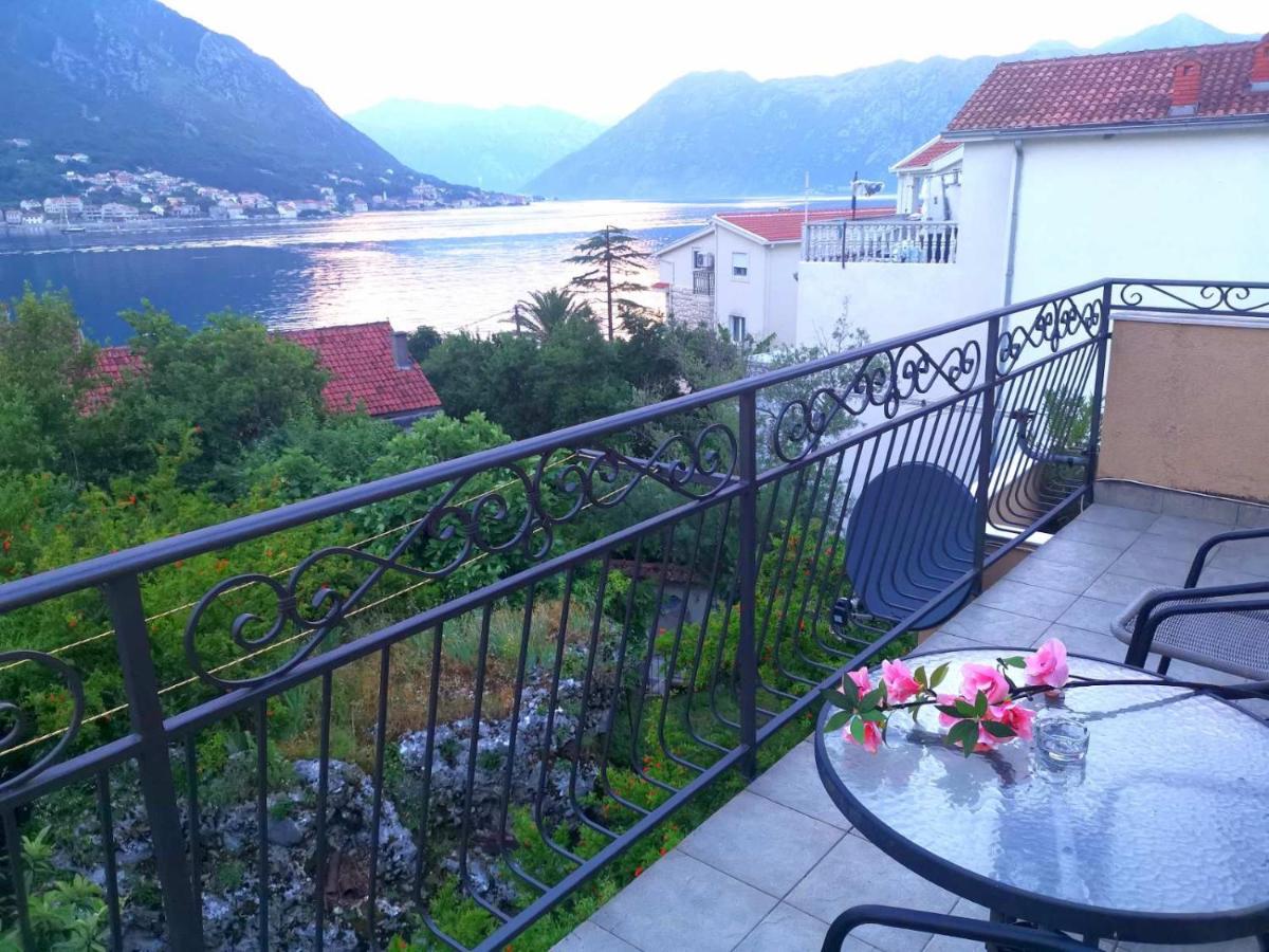 Apartments Jovanovic - Alkima Kotor Exteriör bild